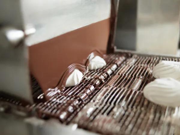 Erythritol used in reduced-sugar confectionery and chocolate coating